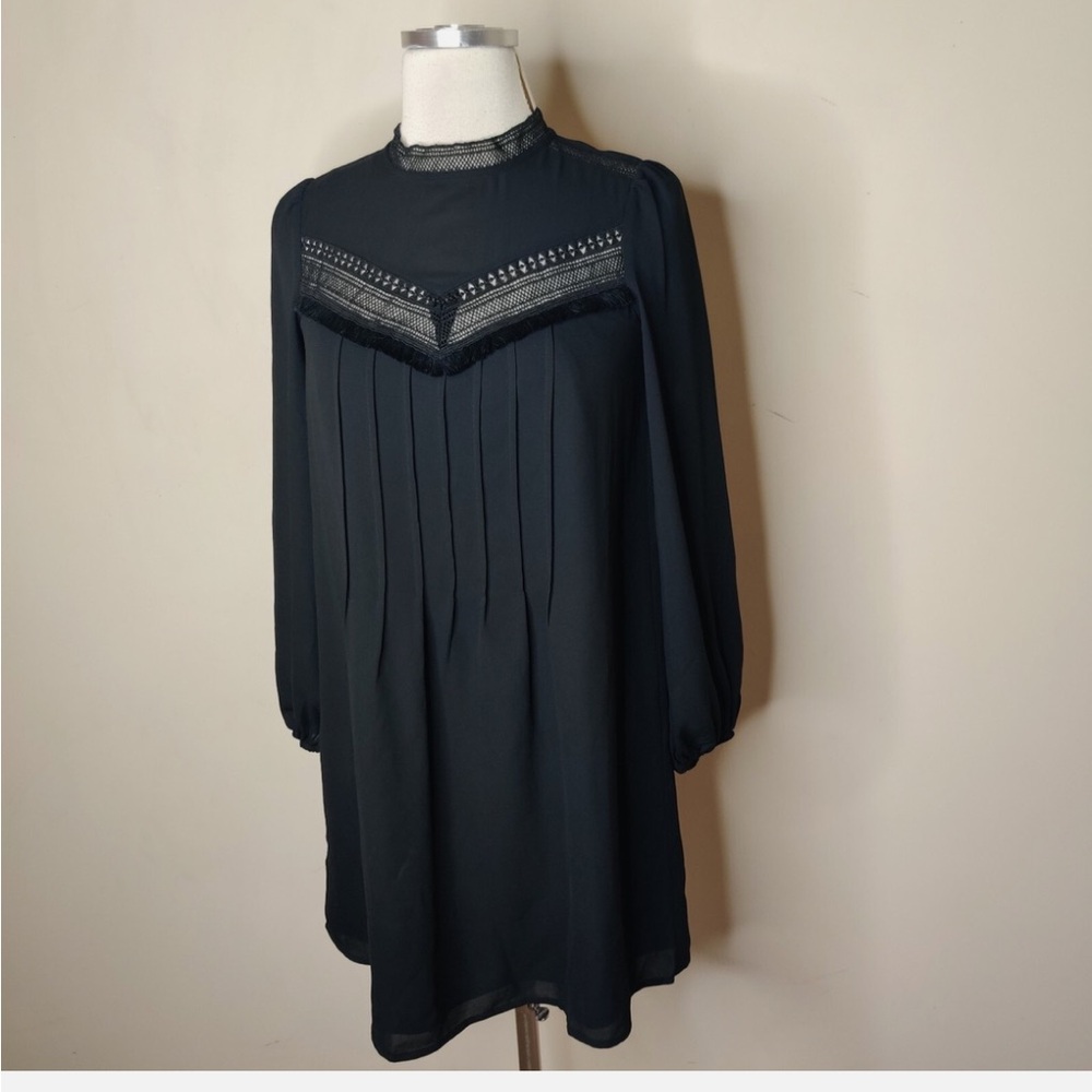 Ann Taylor Black Long Sleeve Shift Mini Dress with Lace Collar Size Small